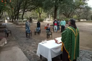 Retomaron las misas en El Calvario