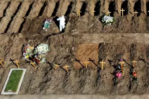 Covid-19: con el desafo cercano de la cepa Delta, Argentina ya super los 100 mil muertos