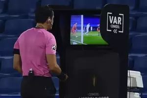 Lejos de ser castigado, el rbitro del VAR polmico en Boca estar en el Monumental