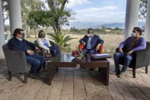 Anuncian la construcci�n de un laboratorio de mineralog�a en Andalgal�