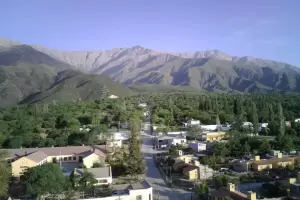 Por el aumento de casos, Mutqun restringe sus ingresos y suspende actividades