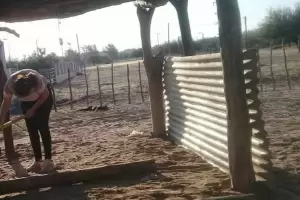 Desesperado pedido de ayuda de una madre de dos nias pequeas