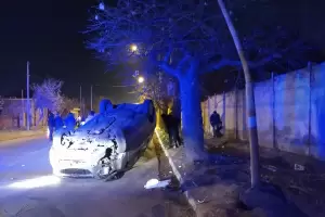 Perdi el control de la camioneta y qued dado vuelta