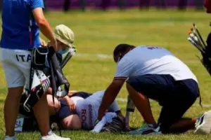 Una atleta rusa se desmay en plena competencia de tiro con arco