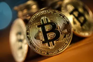 Derrumbe del Bitcoin reaviva el miedo por burbujas : qu pasa con las supuestas "inversiones seguras"?