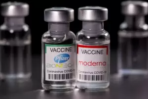 Pfizer y Moderna harn estudios de sus vacunas para nios de 5 a 11 aos