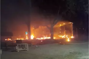 Incendio en una finca en Valle Viejo dej animales muertos