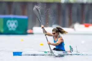 Brenda Rojas tuvo una destacada actuacin y se clasific a las semifinales de canotaje