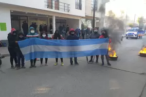 Contin�a la protesta de las trabajadoras precarizadas en Andalgal�