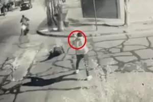 Un polica mat a balazos a un delincuente que intent robarle