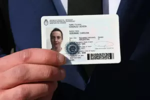 Por primera vez las personas no binarias podr�n votar con su nombre autopercibido