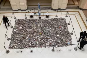 Guardaron las piedra en la Casa Rosada a la espera de la construccin del espacio de la memoria