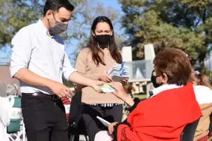 PAMI entreg� subsidios de acompa�amiento a Centros de Jubilados en Catamarca