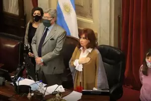Fuertes cruces en el Senado: "Olivos era un carnaval, una fiesta encabezada por el Presidente"