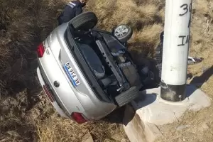 Quebrada de Moreira: se qued dormido y termin volcando su automvil