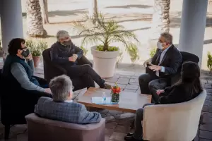 El Ejecutivo firm un convenio con Agrarias para las nuevas colonias productivas