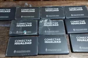 Recuperan computadoras del plan del Gobierno robadas de una escuela