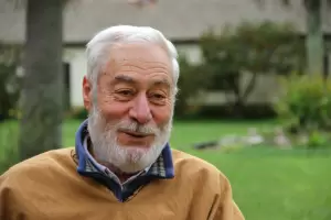 El P. Mamerto Menapace  envi un saludo y habl de su experiencia con Esqui