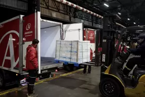 Llega hoy otro vuelo desde China con 1.736.000 dosis