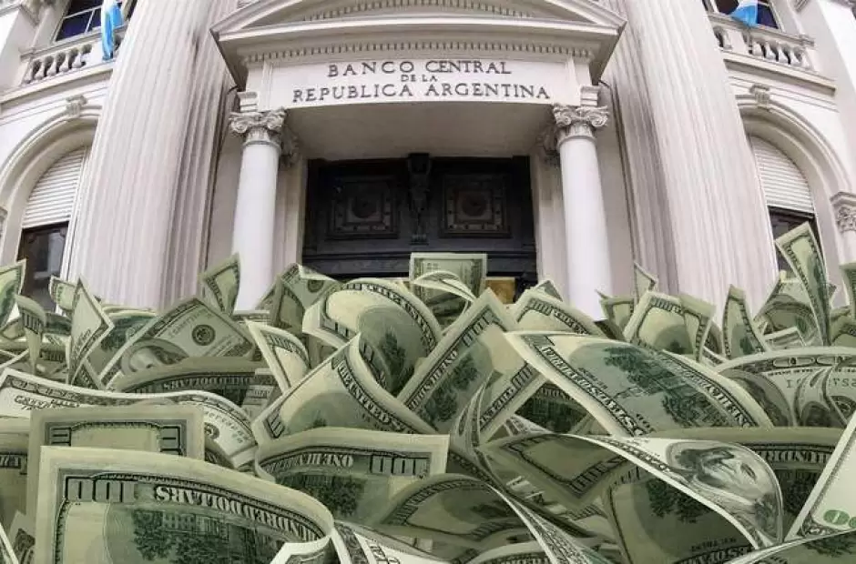 dolares central