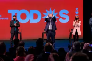 Fuerte arenga del Presidente en el cierre de campaa bonaerense: Voten por ustedes, voten por el pueblo