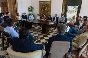 Jalil se reuni con el gabinete para tratar el Presupuesto 2022