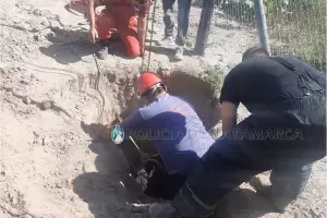 Rescataron a un caballo que cay� dentro de un pozo en Banda de Varela