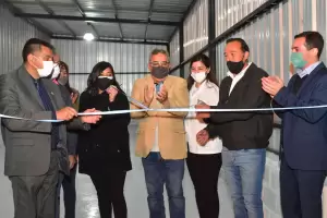 En v�speras del aniversario de Pom�n, inauguraron el edificio de una f�brica