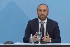 Martn Guzmn dimiti a su cargo como ministro de Economa mientras Cristina Kirchner daba su discurso en Ensenada