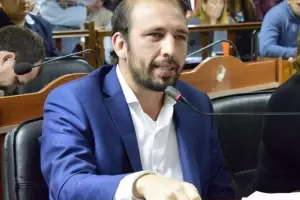 Lavatelli renunci a su banca en Diputados y asumir en la Secretara de Deportes