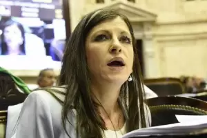 Diputados opositores piden excluir a Vallejos de la Cmara baja por sus insultar al Presidente