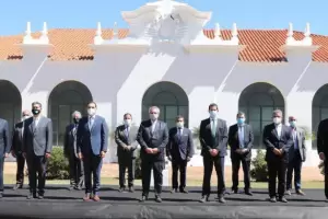 Tras presentar su nuevo Gabinete, Alberto Fernndez se rene en La Rioja con los gobernadores peronistas