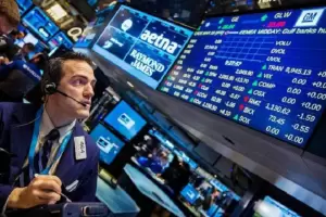 El riesgo pa�s suma presiones y sube m�s de 20% en lo que va de agosto