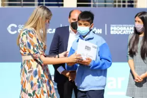 Educacin entreg 104 nuevas netbooks para los alumnos de la Escuela N 47