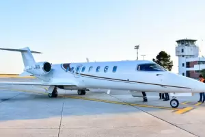 vila denunci que el avin sanitario estara en Estados Unidos