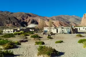 Instalaron un depsito de agua potable en el pueblo de El Tolar