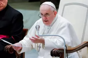 Francisco habl sobre los abusos sexuales a menores en Francia: Espero que la Iglesia emprenda un camino de redencin