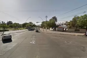 Capital: una mujer polica choc con su auto