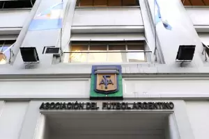 Allanaron la AFA y cuatro clubes por evasin en la transferencia de jugadores