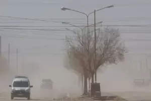 Alertas amarillas por viento zonda y tormentas en la provincia