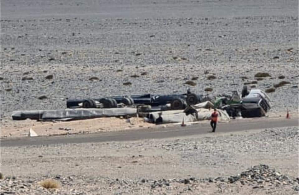 Falleció el chofer de un camión en un vuelco fatal en Ruta 43 - La ...