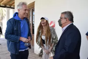 El Gobernador recibi a Marley y Vicky Xipolitakis