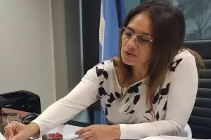 En medio de una situacin inslita en Tucumn asumi la primera mujer gobernadora