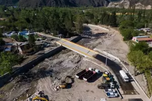 Jalil y el equipo de gobierno inauguraron el nuevo puente en El Rodeo