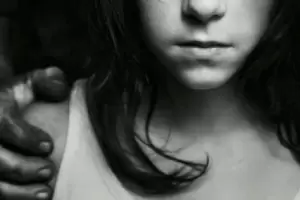 La Justicia admiti el cambio de apellido de una mujer abusada por su padre