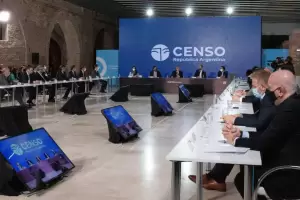 Cuatro empresas pujan por el contrato millonario del censo 2022