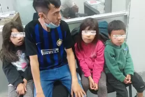 Jorge, el hombre desempleado que pesa 39 kilos, est a punto de ser desalojado con su familia