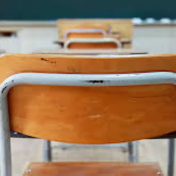 Cuestionan la baja de un docente de nivel secundario tras una reestructuraci�n de cargos