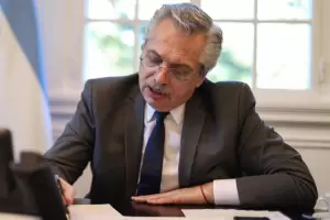 Fernndez encabeza la reunin de la Mesa Interministerial para la produccin de vacunas