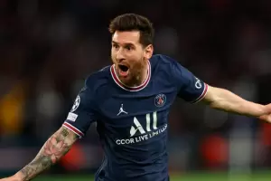 Con Messi titular, el PSG juega por la Champions: hora, TV y formaciones